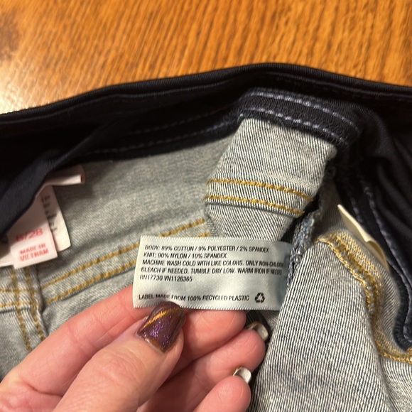 Over Belly Destruction Midi Maternity Jean Short Medium Denim Wash (Isabel mat.) - Picture 12 of 12